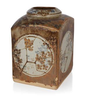 
	
		Tim Morris (1941-1990), 
		 
		Large Studio Pottery vase with abstract Japanese blossom...