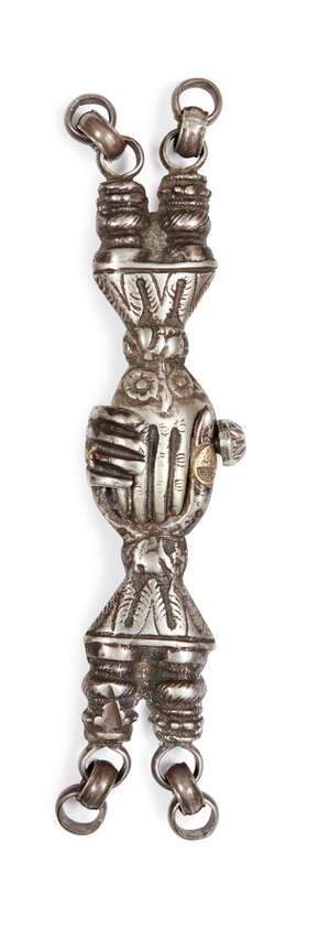 
	
		A rare English colonial silver fede belt buckle, India, 17th-18th century, possibly for...