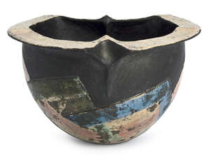
	
		Ursula Stroh-Rubens (1938-), a large bowl 
		c.late 20th century, signed to base 
		A...