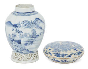 
	
		A Chinese export porcelain lobed vase and a soft-paste porcelain seal paste box and...