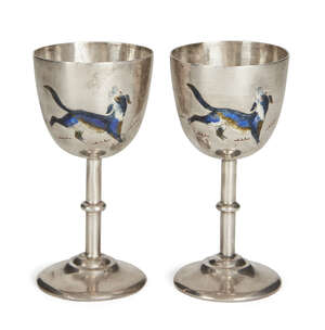 
	
		Amendment: please note that the marks on these cups read 'TONG YI 同義 in TIANJIN 