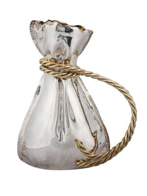 A large modern Britannia silver gilt jug, Sheffield c.2014, maker R(reversed)HJ, of crumpled bag form with crimped edges, twisted silver gilt rope handle tying