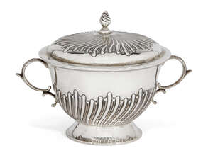 
	
		A Victorian silver porringer with lid, London, c.1899, Henry Stratford, of circular form...