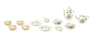 A Herend porcelain 'Queen Victoria' (VBO) pattern t&ecirc;te-&agrave;-t&ecirc;te tea and coffee service, 20th...