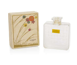 
	
		René Lalique (1860-1945), a glass scent bottle and stopper with original presentation box...