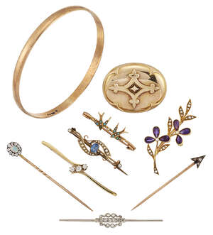 
	
		A group of jewellery, comprising: an old brilliant-cut diamond three stone bar brooch; a...