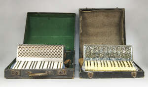 
	
		A Hofner Carmen II accordion, 20th century, in  a blue pearl finish, in a hard case,...
