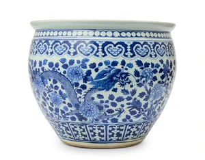 A large Chinese blue and white fish bowl, late Qing/Republic period, painted with writhing...