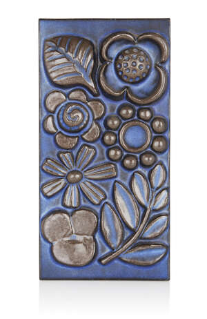 
	
		Berit Ternell (b.1929) for Upsala Ekeby, 
		 
		Blue wall plaque, circa 1970s, 
		