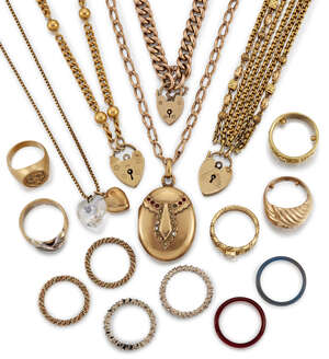 A collection of jewellery and costume jewellery, including: an 18ct gold diamond single stone ring, 5.5g; an Edwardian triple-row fancy-link necklace to a 9ct 