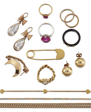 A group of miscellaneous jewellery and fittings, including: an Edwardian gold curb-link guard chain, length 86.0cm,   19.0g; an early 20th century two colour g