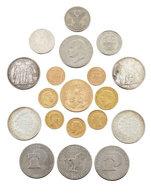 
	
		Eight gold coins, comprising: a Mexican 50 Pesos, 1947; an Italian 40 Lire, 1813; two sovereigns,...