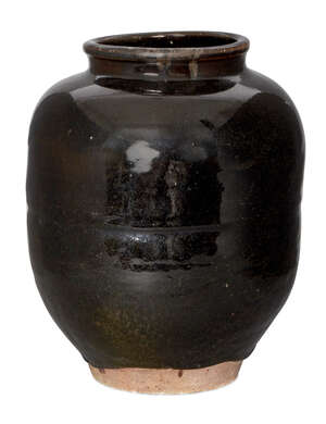 
	
		Two large Japanese stoneware jars, 20th century, one of globular form with tenmoku glaze,...
