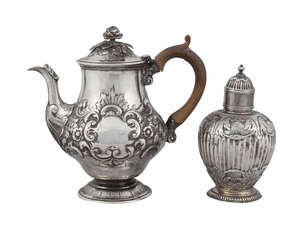 A Victorian silver repousse coffee pot, London c.1852, George John Richards, with scroll and floral decoration, 15cm high, together with a George II silver rep