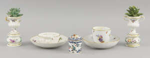 A Continental porcelain cylindrical pot and lid, bearing mark for Mennecy, probably Samson, late 19th century, decorated with Oriental birds, 6cm high, togethe