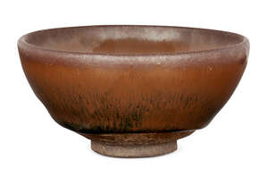 A Chinese pottery 'hare's fur' teabowl, Song style, 20th century, 9cm diameter, with Japanese wood box