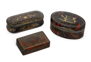 
	
		A George III tortoiseshell and pique oval snuff box, early 19th century, the lid inlaid...