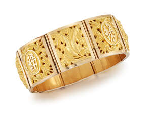 A 20th century  Chinese  gold flexible bracelet, composed of a series of rectangular hinged sections each with raised pierced foliate decoration four of these 