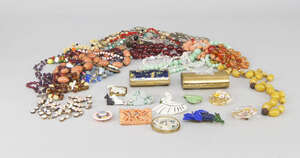 
	
		An extensive collection of costume jewellery to include necklaces, brooches etc. (a...