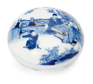 
	
		A Chinese porcelain seal paste box and cover, Republic period, painted in underglaze blue...