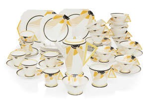 
	
		Eric Slater for Shelley, 
		 
		'Sunray' pattern and 'Vogue' shape part tea and coffee...