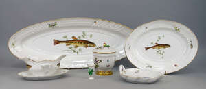 
	
		A Ginori porcelain fish serving platter, 20th century, decorated with fish and crayfish,...
