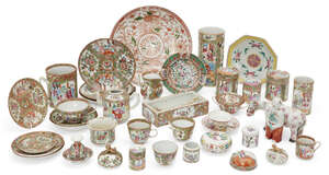 
	
		A large collection of Chinese Canton export porcelain, 19th-early 20th century, to...