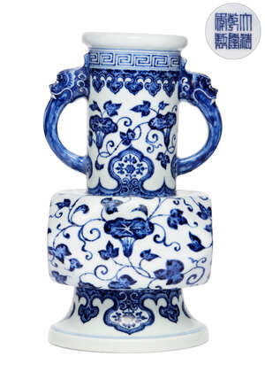 
	
		A Chinese porcelain Ming-style facetted vase, Qianlong mark and possibly of the period, 