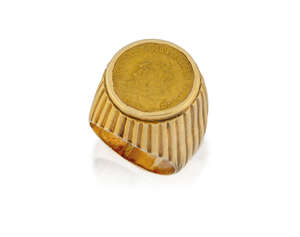 A ring mounted with a gold commemorative Papal coin, for Pope John XXIII, ring size L