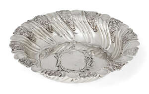 
	
		A George IV silver centre bowl, London, c.1828, Rundell, Bridge & Rundell, the shaped,...