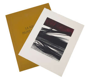 
	
		Hans Hartung,
		German/French 1904-1989-
		 
		Heraclite - La foundre pilote...