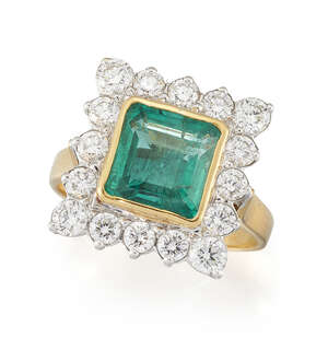 An emerald and diamond cluster ring, the cut-cornered square emerald in collet mount to a brilliant-cut diamond surround and plain hoop, ring size Q