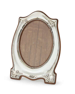 
	
		W.J. Myatt, an Edwardian silver photograph frame
		Mark of W. J. Myatt & Co, Birmingham...