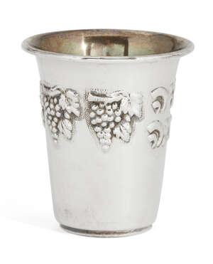 
	
		A modern Israeli Kiddush cup stamped ST.925, maker's mark E in a hexagonal punch, the...