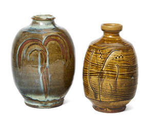 
	
		Mike Dodd (1943-), a stoneware vase  
		c.2000, impressed seal to side of foot  
		An...
