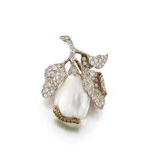 
	
		A late 19th early 20th century American, pearl, diamond and demantoid garnet pendant/...