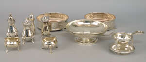 
	
		A collection of miscellaneous silver, to include a quaich, stamped Sterling, 14,5cm...