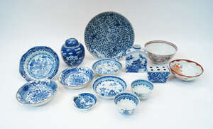 A small collection of Chinese blue and white export porcelain
Qing dynasty, 18th...