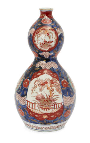 
	
		A Japanese Imari porcelain double gourd vase, late 19th century, decorated with panels of...