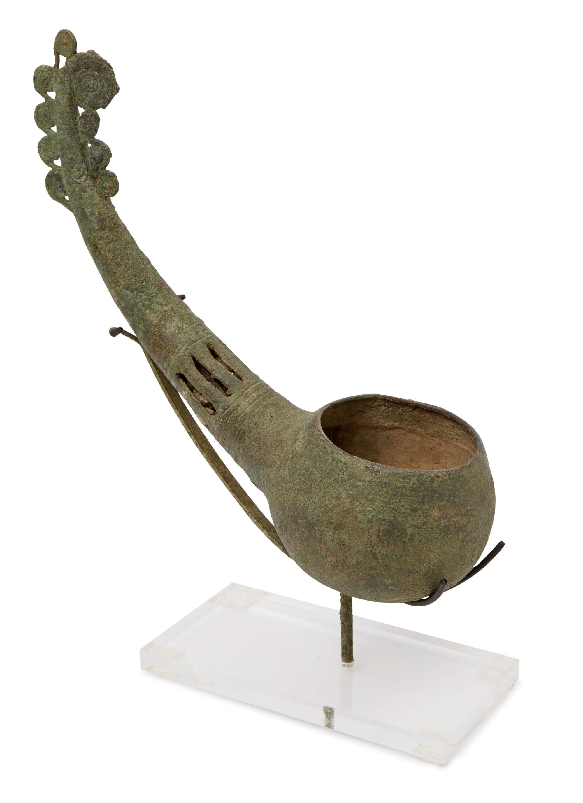 Roseberys London | A Vietnamese bronze ladle, Dong Son culture