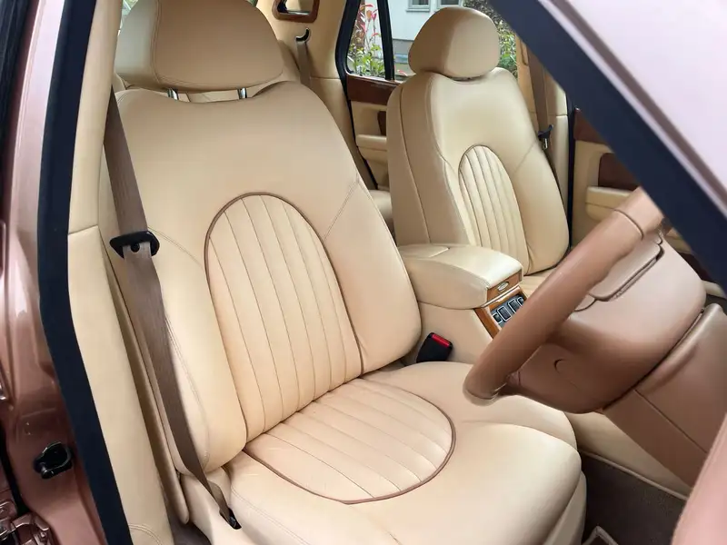 2000 Bentley Arnage - 36,000 miles & Just One Former Keeper-Sold