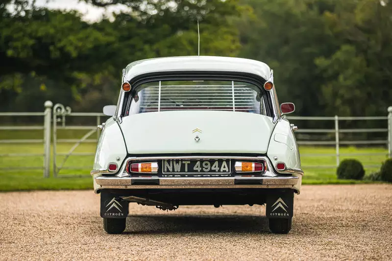 Citroen Ds19 1956 Vert Toit Ivoire Hachette 1/24 • EUR 20,00 Citroen Ds19 1956 Vert Toit Ivoire Hachette 1/24 • EUR 20,00