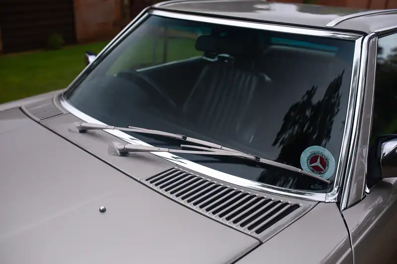 1986 Mercedes-Benz 500SL (R107) With Hardtop-Sold