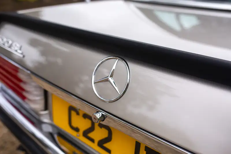 1986 Mercedes-Benz 500SL (R107) With Hardtop-Sold