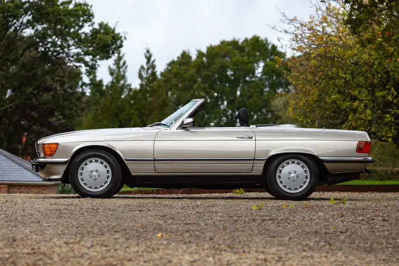 1986 Mercedes-Benz 500SL (R107) With Hardtop-Sold