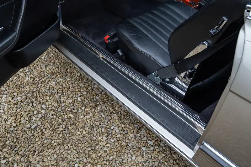 1986 Mercedes-Benz 500SL (R107) With Hardtop-Sold