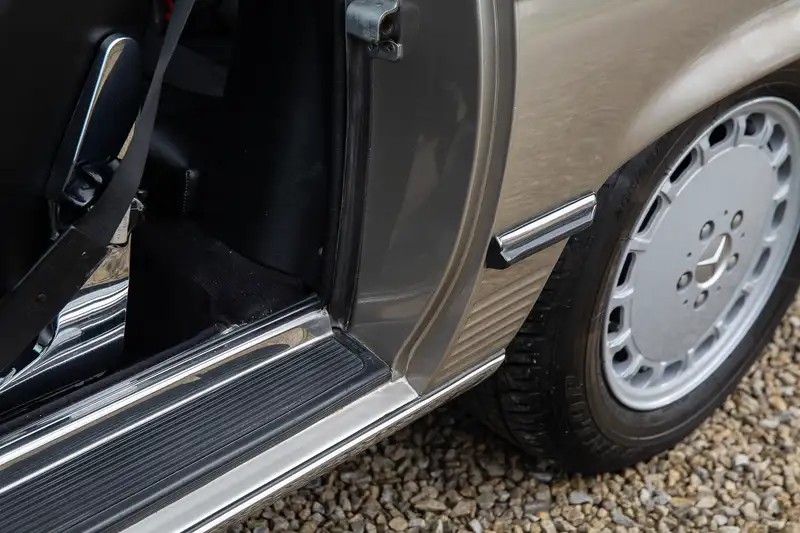 1986 Mercedes-Benz 500SL (R107) With Hardtop-Sold