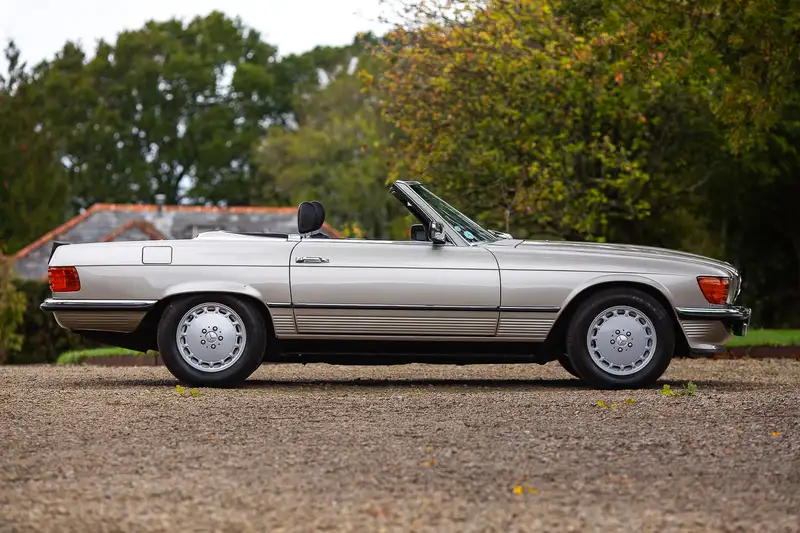1986 Mercedes-Benz 500SL (R107) With Hardtop-Sold