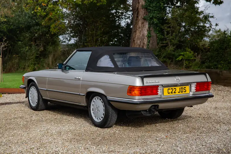 1986 Mercedes-Benz 500SL (R107) With Hardtop-Sold