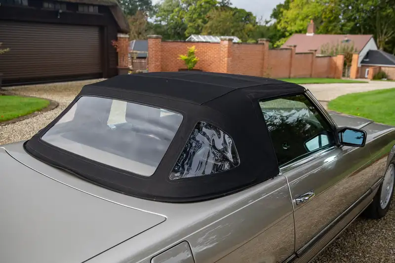 1986 Mercedes-Benz 500SL (R107) With Hardtop-Sold